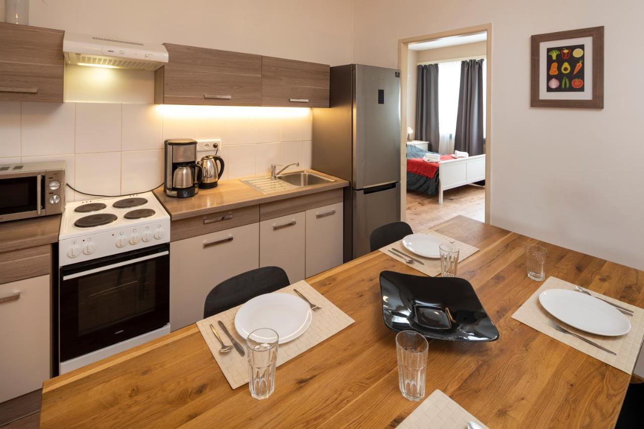 New Town - Apple Apartments Praga Exterior foto