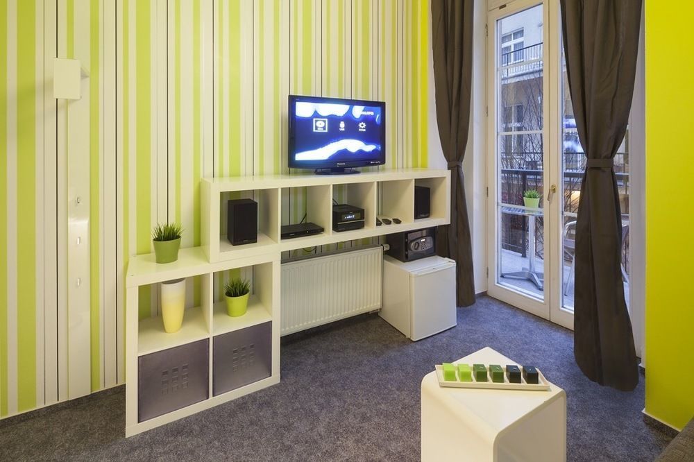 New Town - Apple Apartments Praga Exterior foto
